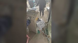 Trwała instalacja ogrodzenia zabezpieczającego z siatki 3D V