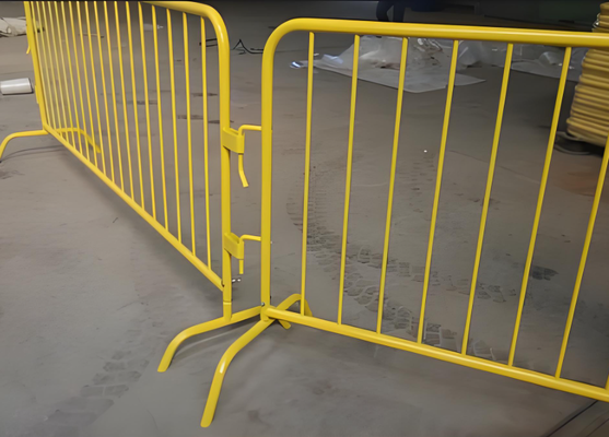 Heavy Duty Crowd Control Barrier Galvanized Steel Safety Barricade Fence 1.1m Height 2m Length