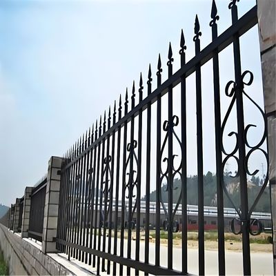 1.8x3M Głowica włóczni Żelazne Panele ogrodzeniowe Czarne Metalowe ogrodzenia rurkowe